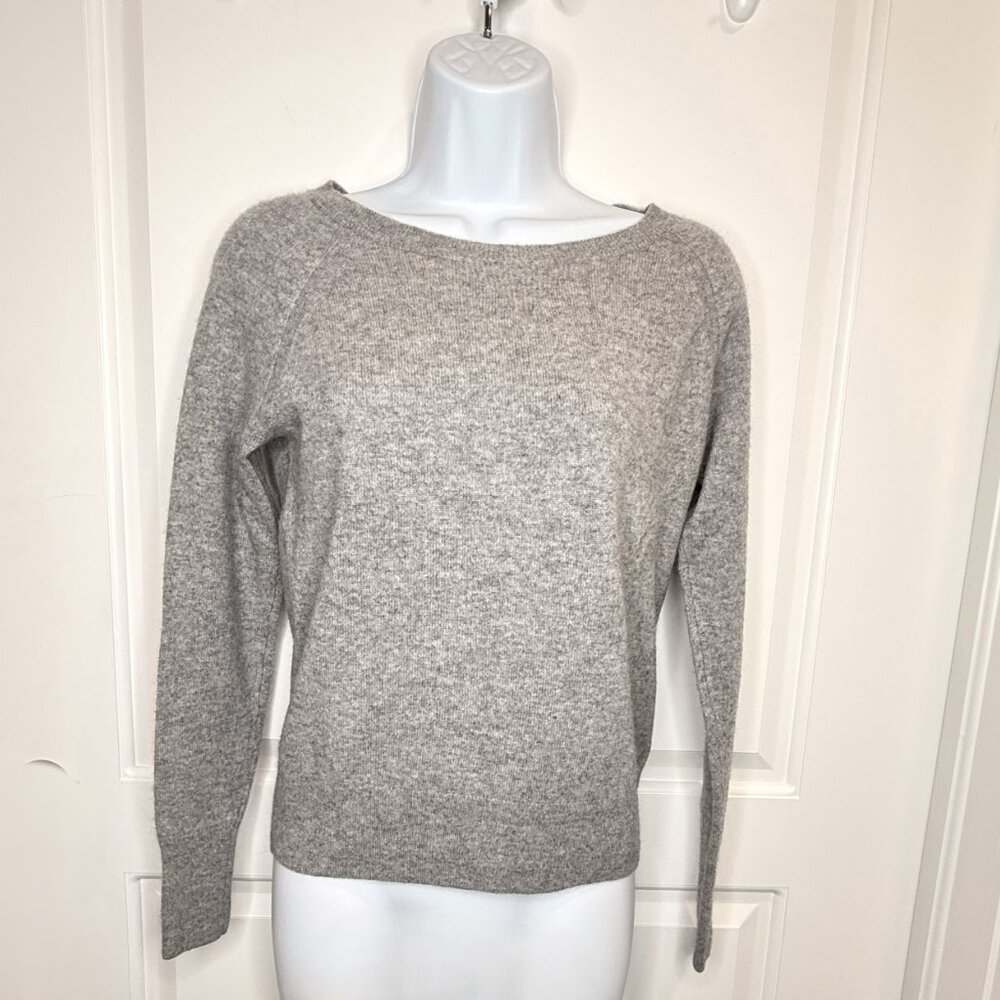 Halogen 100% Cashmere Gray Crewneck Sweater Women’s Size Small
